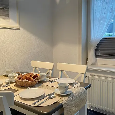 Sieck 01 Eg, Halligweg *